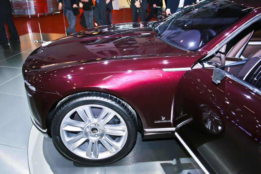  Jaguar B99 by Bertone 2011 года  (фото 23 из 40)